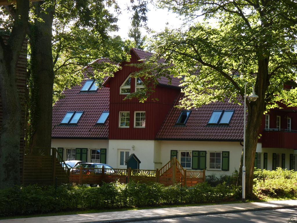 Ferienwohnungen Am Bernsteinweg Prerow Exterior photo